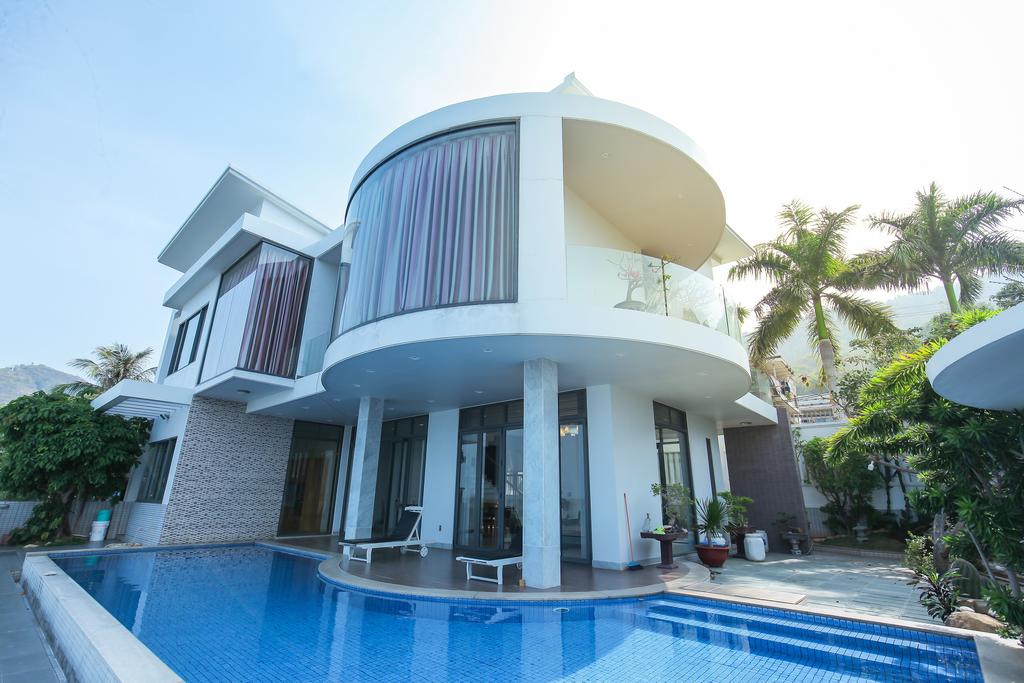 Thiết kế thi công hồ bơi tại Quận 10